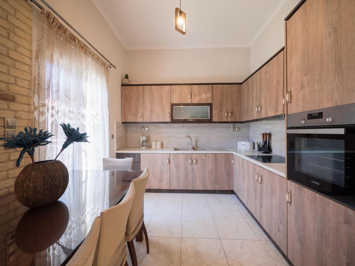 Kellys Cozy One Bedroom House Next To The Beach Ikonomianika Εξωτερικό φωτογραφία