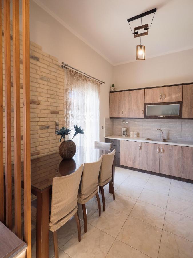 Kellys Cozy One Bedroom House Next To The Beach Ikonomianika Εξωτερικό φωτογραφία